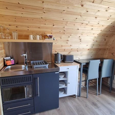 Caledonian Pod. In Caol, Fort William المظهر الخارجي الصورة